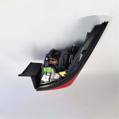 11269702 10292138 10587411 10587410 1029213 Luci dei freni posteriori per il volante Roewe i5