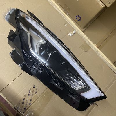Faretto sinistro OE 10550754 per MG SAIC Car Fitment in 2019 MG ZS bianco