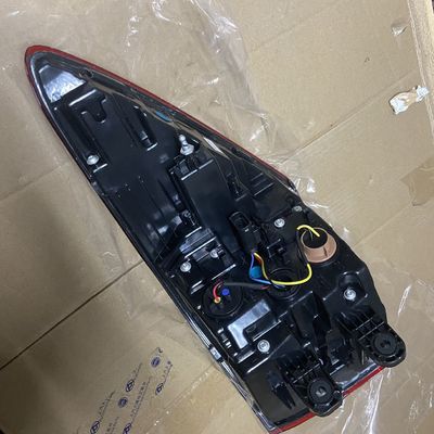 ROEWE SAIC Car Fitment Sinistra posteriore luce di coda esterna LED per MG GS Roewe RX5 2016 OE 10238678