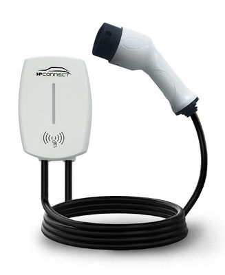 Colori personalizzati GB Corrente di uscita AC standard 3.5kw/7kw Stazione di ricarica EV sul muro
