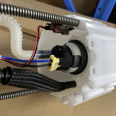 Assetto della pompa di carburante Maxus V80 LDV in plastica e acciaio con OE C00139275