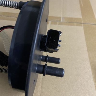 Assetto della pompa di carburante Maxus V80 LDV in plastica e acciaio con OE C00139275