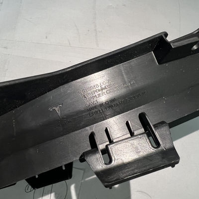 8*102*14 cm Griglia di plastica per Tesla Modello 3 Paraurti anteriore 1085927-00-C Materiale superiore