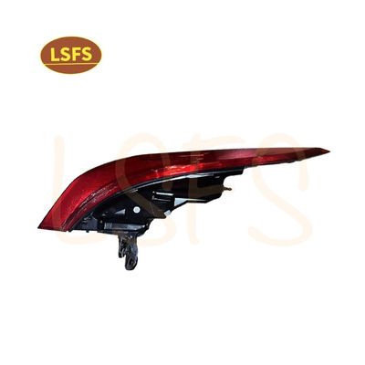 SAIC Maxus D60 Porta posteriore di auto Luce di avvertimento del freno 12V C00160067 OEM