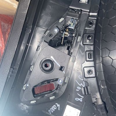 10457812-ASI 10457813-ASI 10457814-ASI 10457815-ASI Assemblaggio del pannello di guarnizione della porta per MG ZS