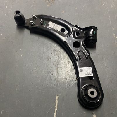 OE 10228100 10228200 Braccio di comando anteriore inferiore per MG ZS lato destro e sinistro
